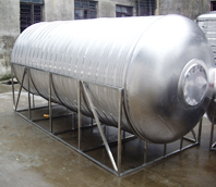 不銹鋼臥式圓形水箱帶支架 不銹鋼臥式圓形水箱帶支架